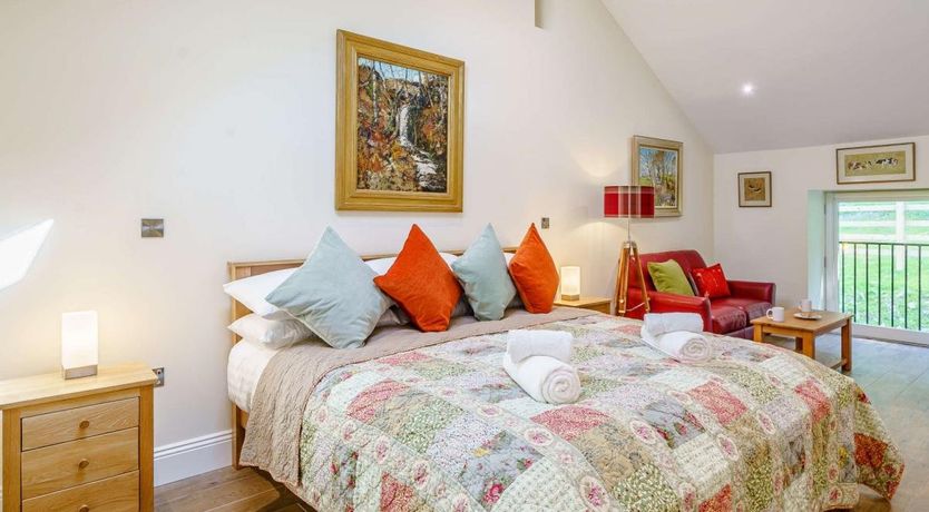 Photo of 5 Bed in Embleton