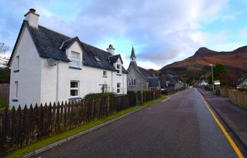 Cottage in The Highlands Holiday Cottage