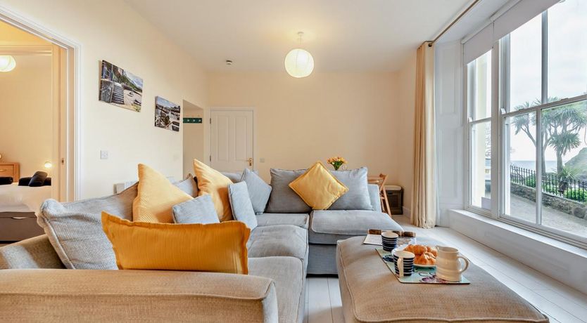 Photo of 1 Bed in Tenby