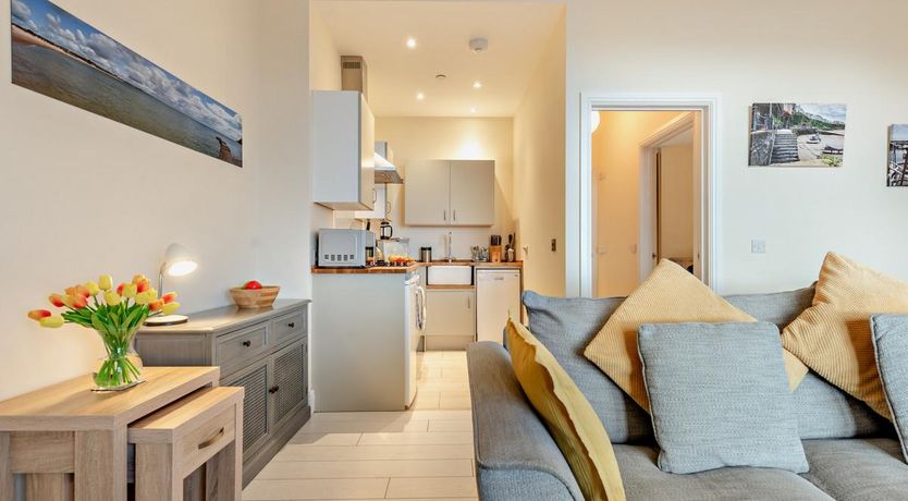 Photo of 1 Bed in Tenby