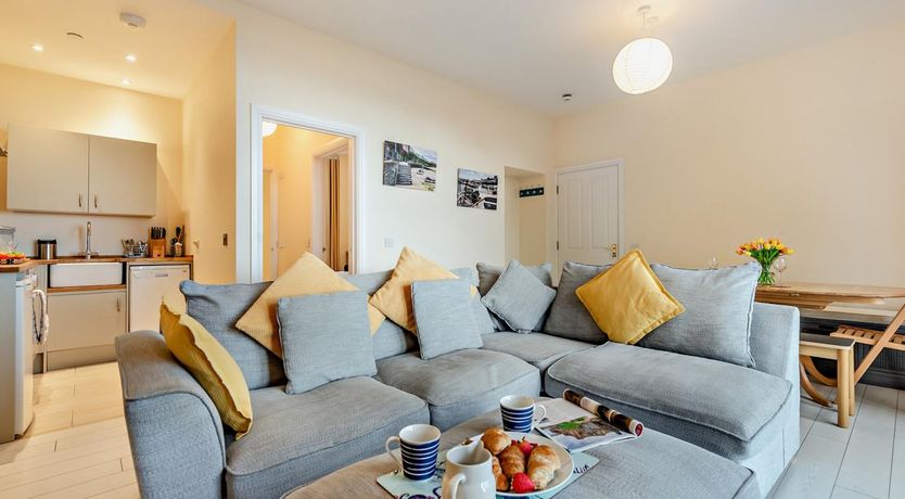Photo of 1 Bed in Tenby