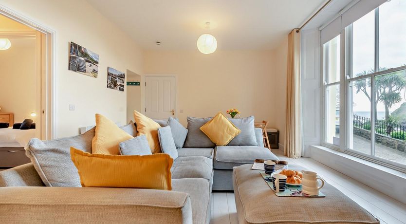 Photo of 1 Bed in Tenby