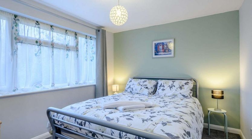 Photo of 3 Bed in Beeston Regis