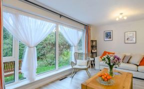 Photo of 3 Bed in Beeston Regis