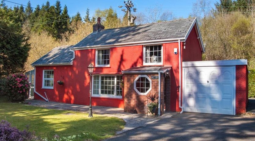 Photo of in Ystragynlais  (BN247)