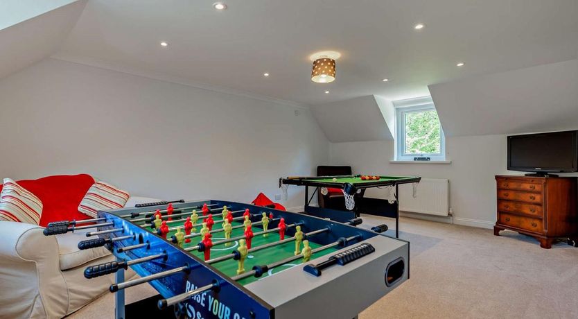 Photo of 5 Bed in Bude