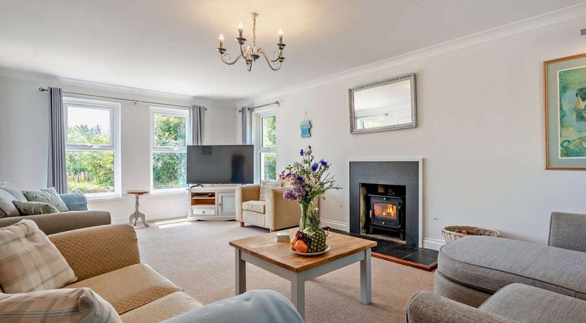 Photo of 5 Bed in Bude