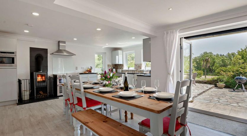 Photo of 5 Bed in Bude