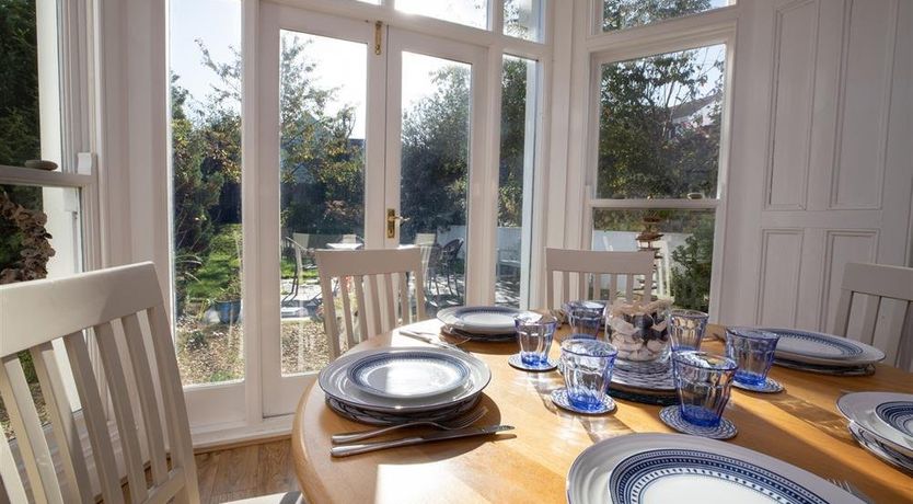 Photo of 3 Bed in Tenby