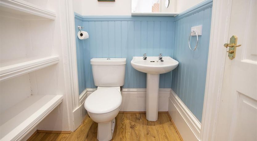 Photo of 3 Bed in Tenby