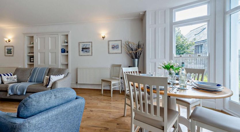 Photo of 3 Bed in Tenby