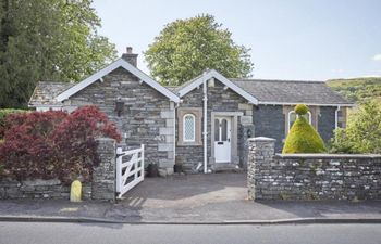 in Low Lorton (SZ492) Holiday Cottage