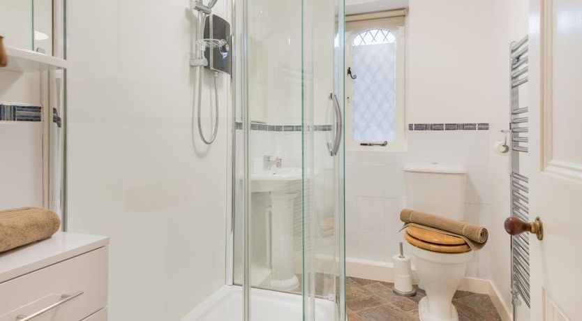 Photo of 2 Bed in Low Lorton