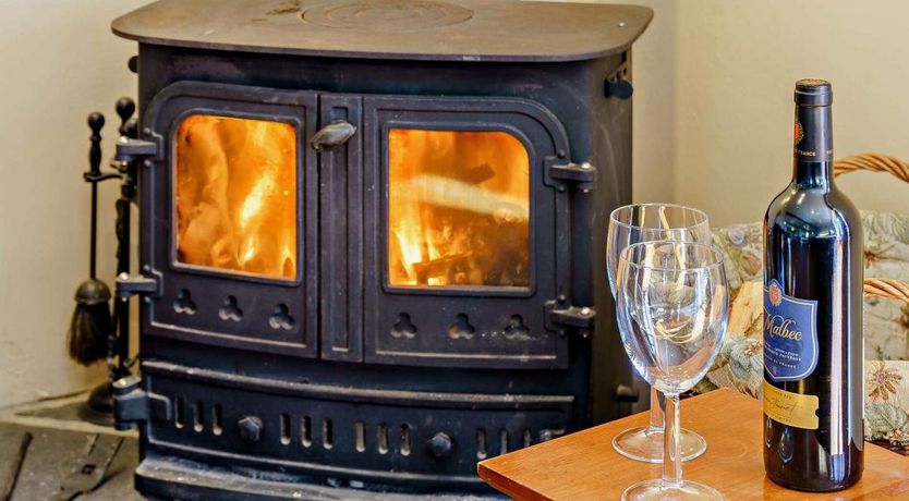 Photo of 6 Bed in Cynghordy