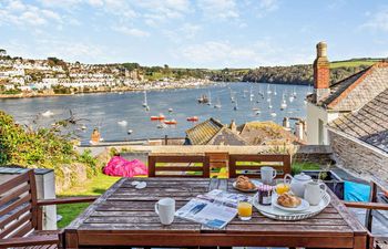 3 Bed in Polruan Holiday Cottage