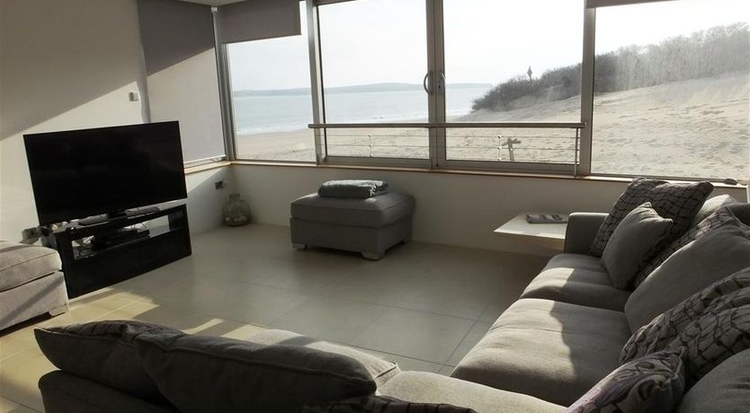 Photo of 2 Bed in Tenby