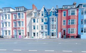 Photo of in Aberdovey (DY018)