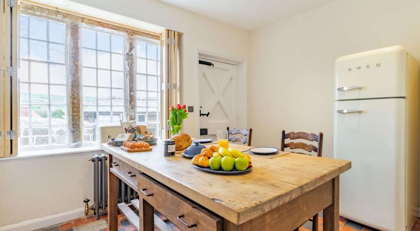 Photo of 3 Bed in Whitby