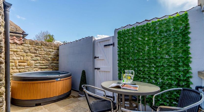 Photo of 2 Bed in Brompton-by-Sawdon