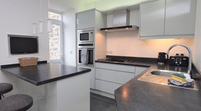 Photo of 2 Bed in Dyffryn Ardudwy