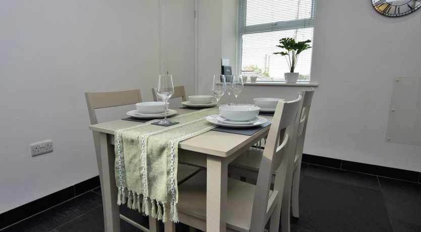 Photo of 2 Bed in Dyffryn Ardudwy