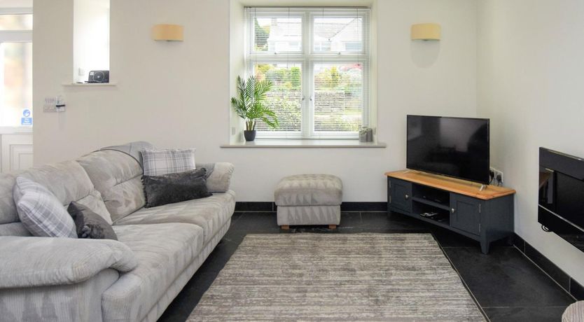 Photo of 2 Bed in Dyffryn Ardudwy