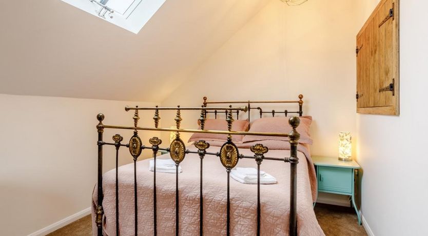 Photo of 1 Bed in Glastonbury