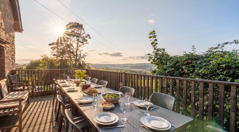 Photo of 8 Bed in Llanigon