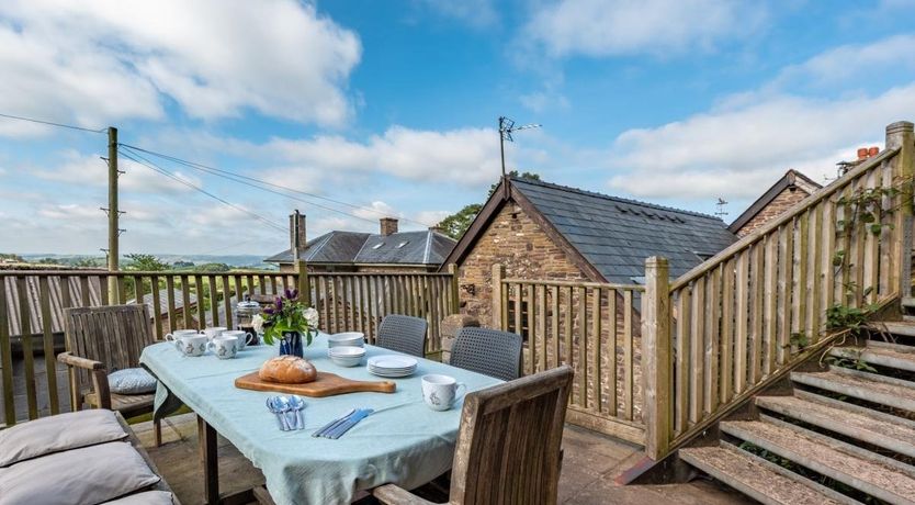 Photo of 8 Bed in Llanigon