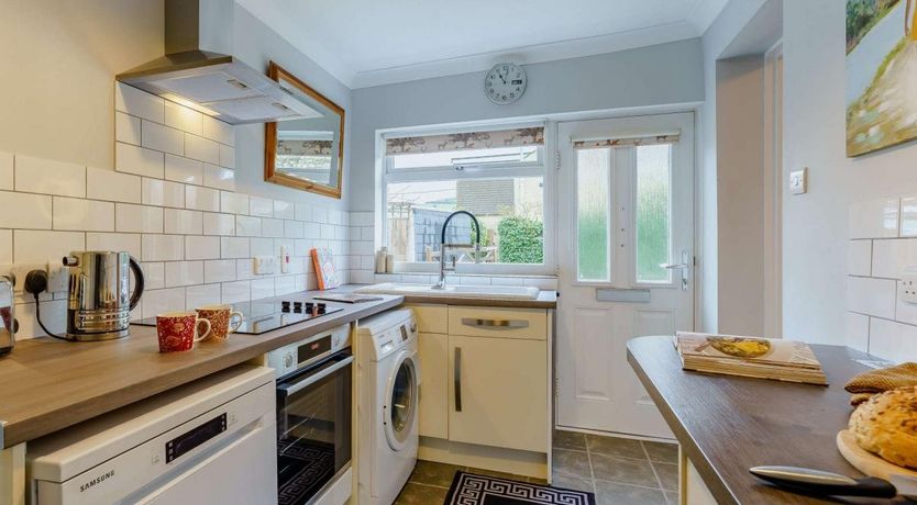 Photo of 3 Bed in Wroxall