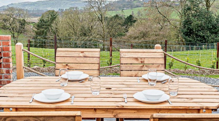 Photo of 2 Bed in Gwyddelwern