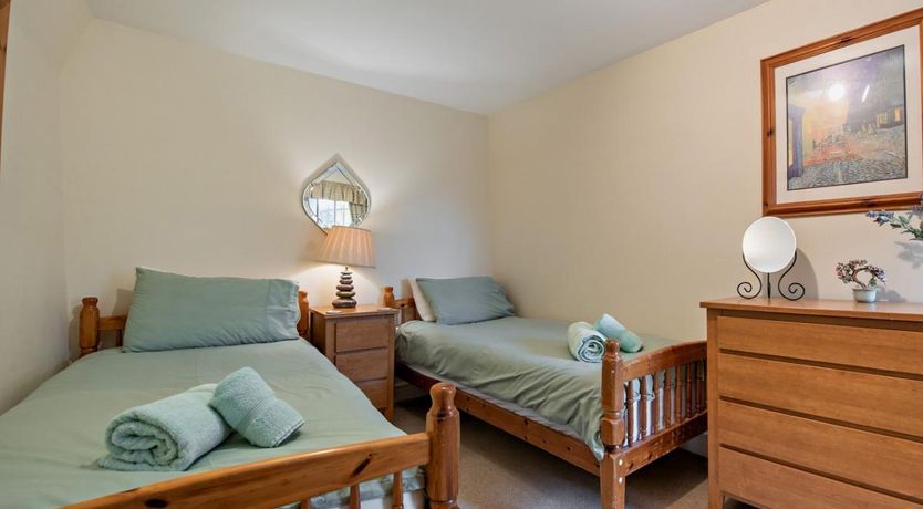 Photo of 2 Bed in Tenby