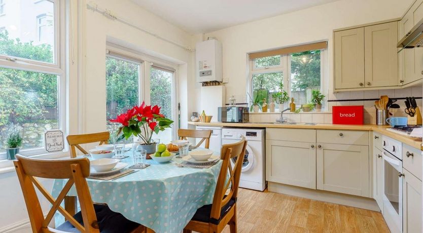 Photo of in Ventnor (86509)