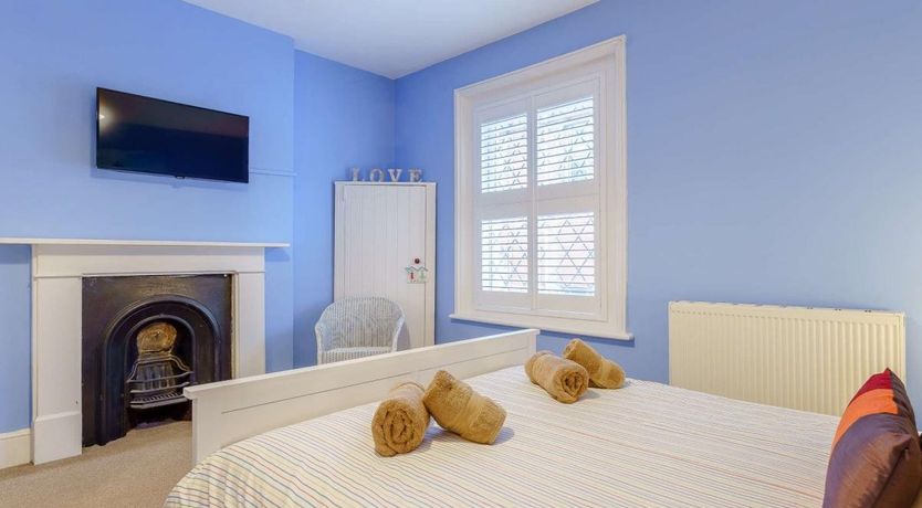 Photo of 2 Bed in Ventnor