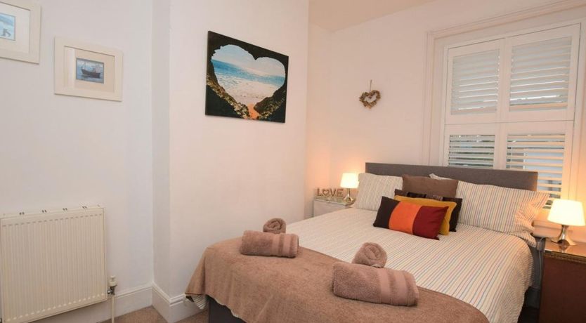 Photo of 2 Bed in Ventnor