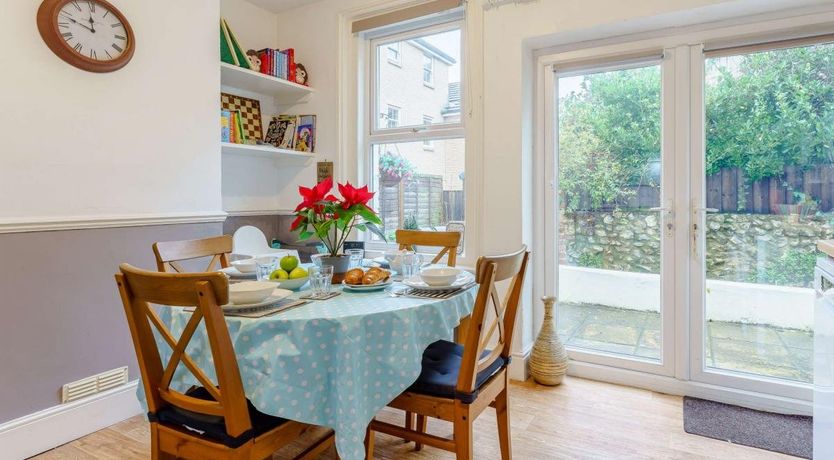 Photo of 2 Bed in Ventnor