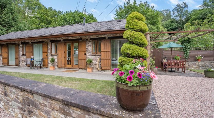 Photo of 2 Bed in Abergavenny