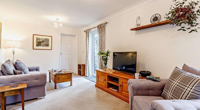 Photo of 1 Bed in Spa Common