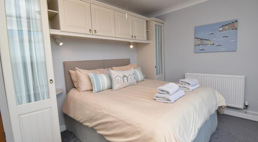 Photo of 2 Bed in Tenby