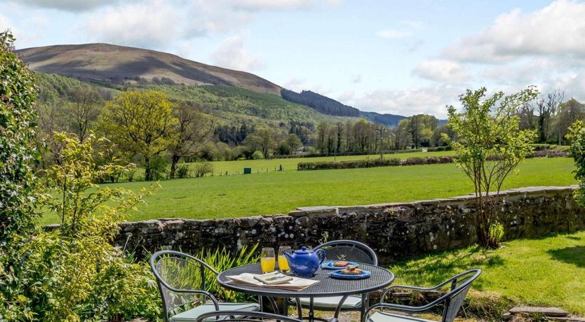 Photo of 2 Bed in Talybont-on-Usk