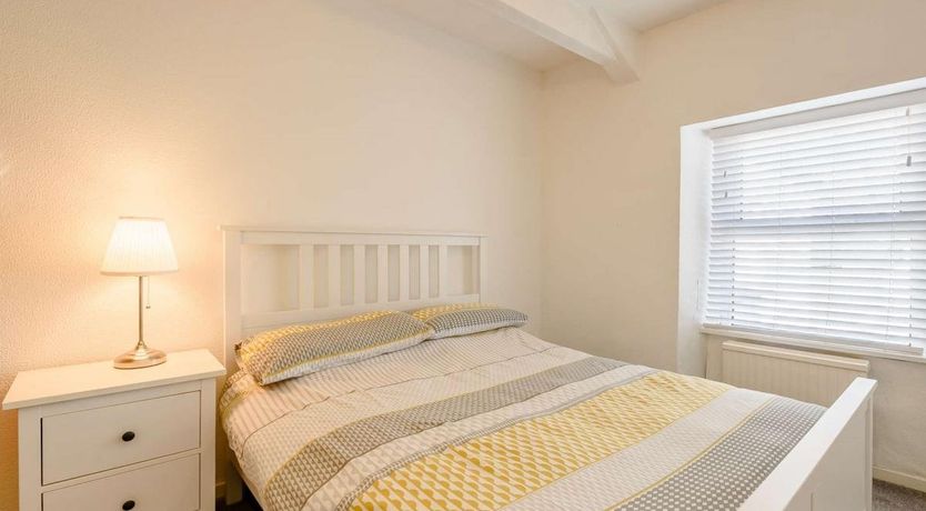 Photo of 4 Bed in Tenby