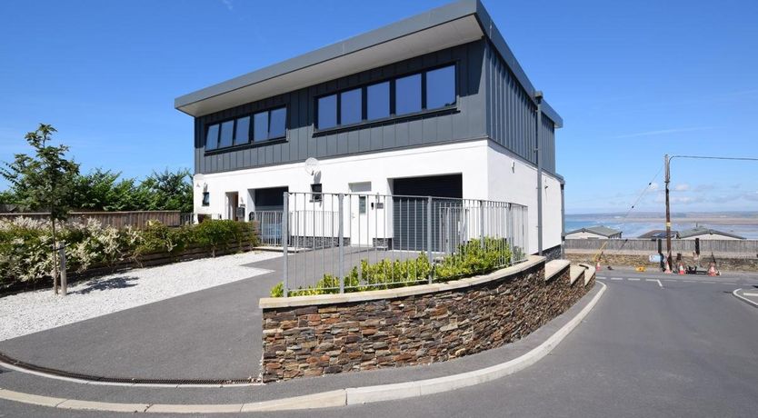 Photo of 4 Bed in Westward Ho