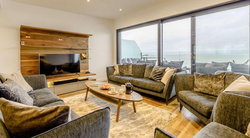 Photo of 4 Bed in Westward Ho