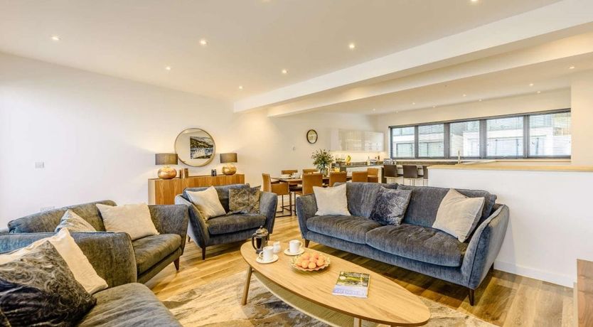 Photo of 4 Bed in Westward Ho