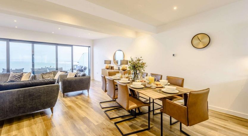 Photo of 4 Bed in Westward Ho