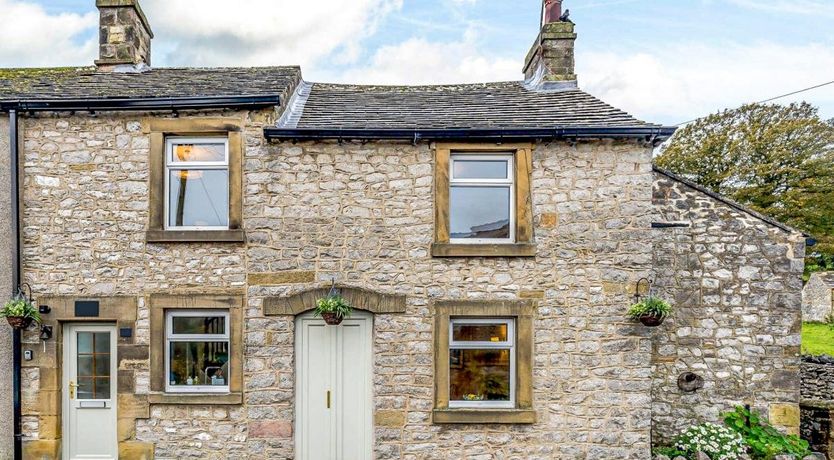 Photo of in Tideswell (85592)