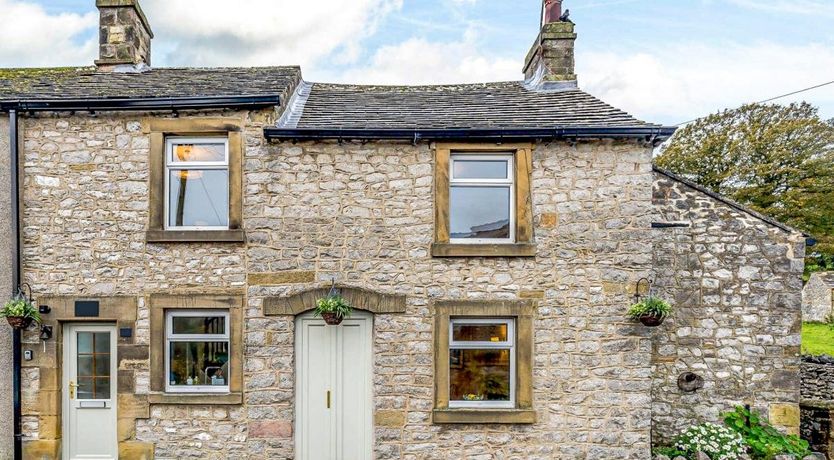 Photo of Cottage in Derbyshire