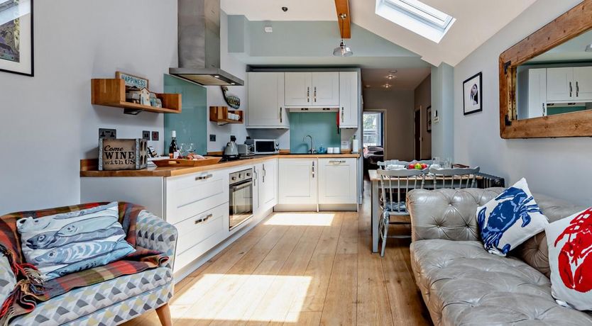 Photo of 2 Bed in Tenby