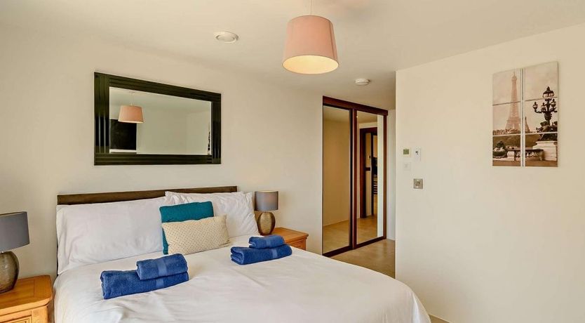 Photo of 2 Bed in Tenby