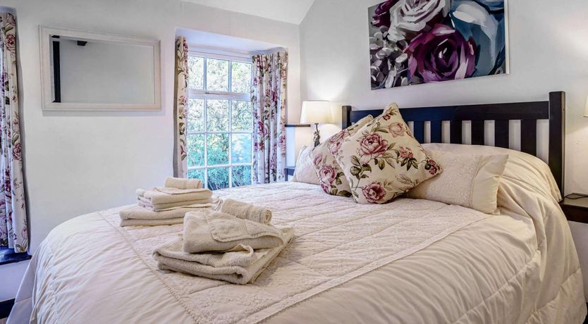 Photo of 2 Bed in Llandysul